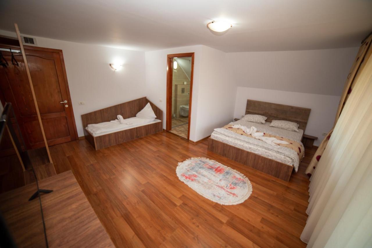 Arieşeni Casa Binu酒店 外观 照片